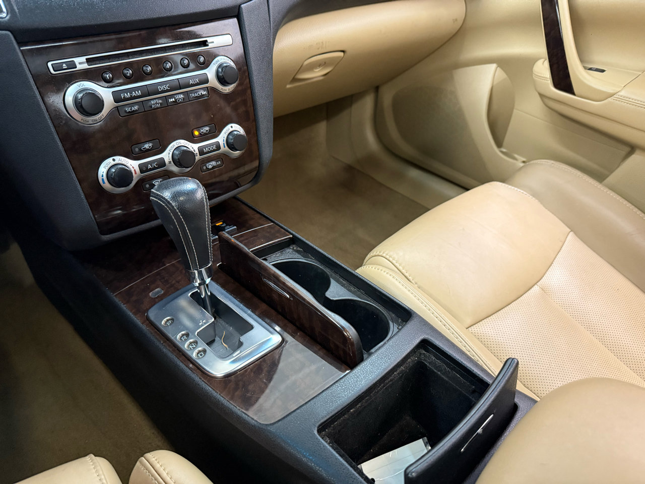 Used 2011 Nissan Maxima 3.5 SV w/ Premium Pkg image 34