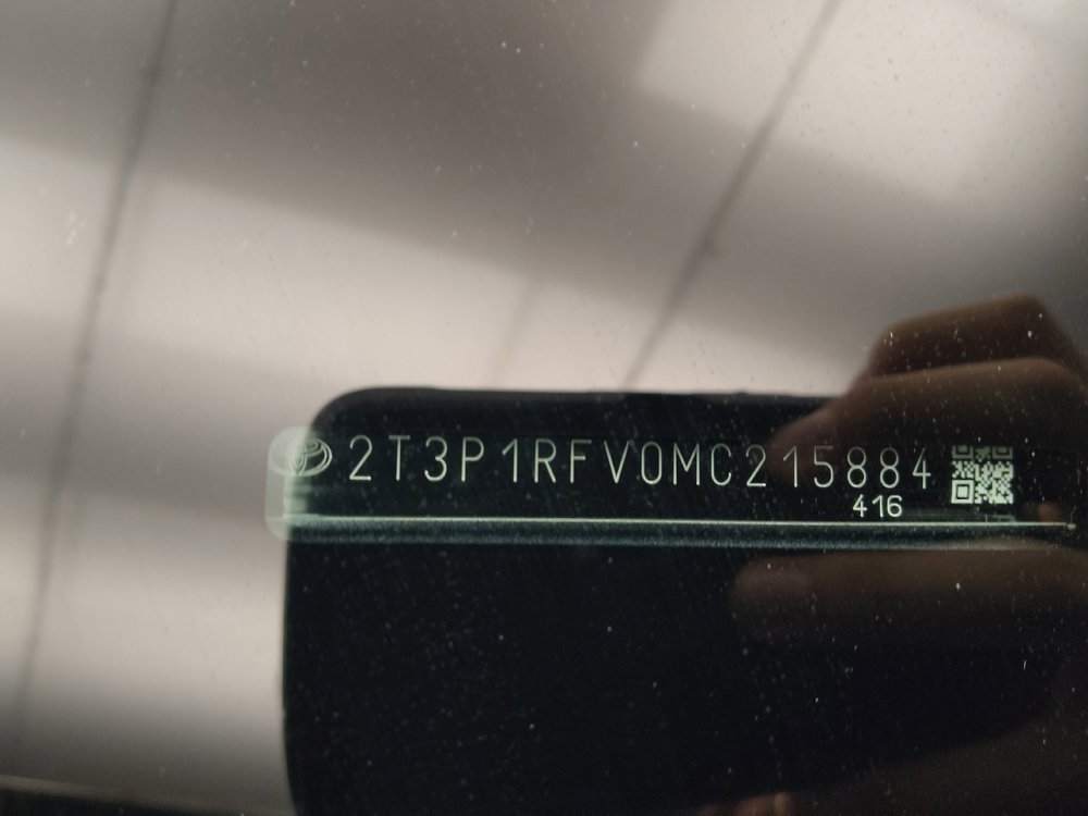 Used 2021 Toyota RAV4 XLE image 33