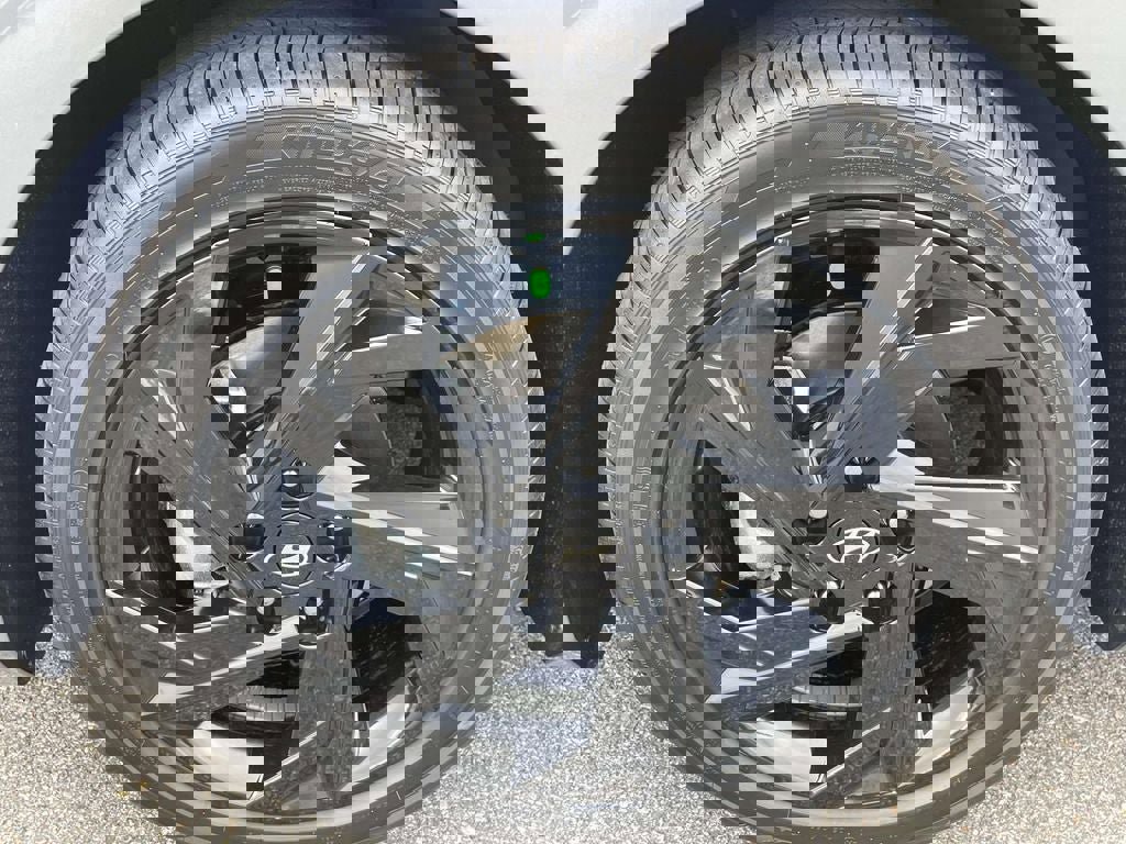 New 2026 Hyundai Elantra SEL Sport Premium image 5