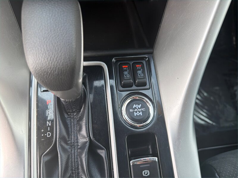 Used 2022 Mitsubishi Eclipse Cross SEL AWD/4WD image 33