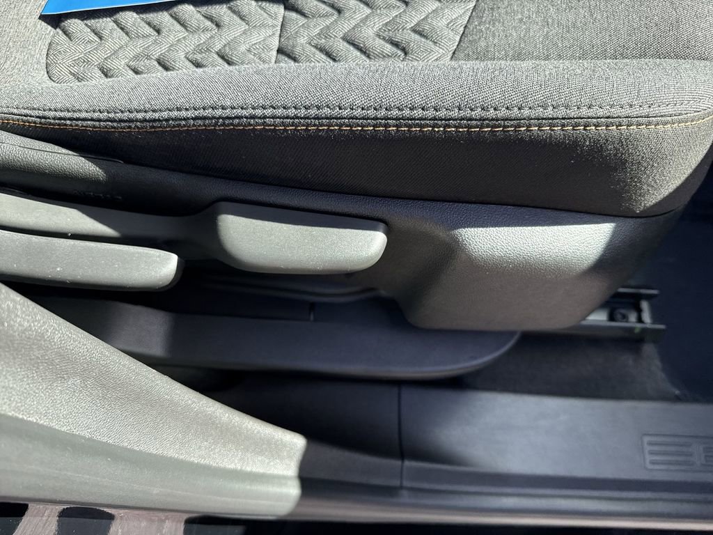 Used 2022 Chevrolet Equinox LT image 46