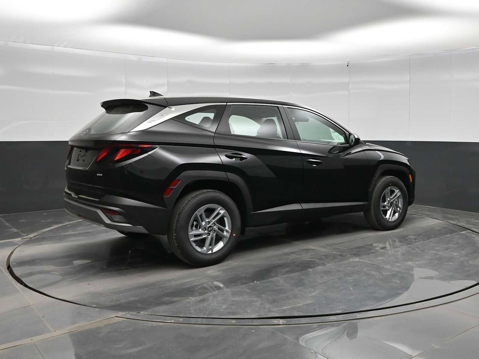 New 2026 Hyundai Venue SEL FWD image 8