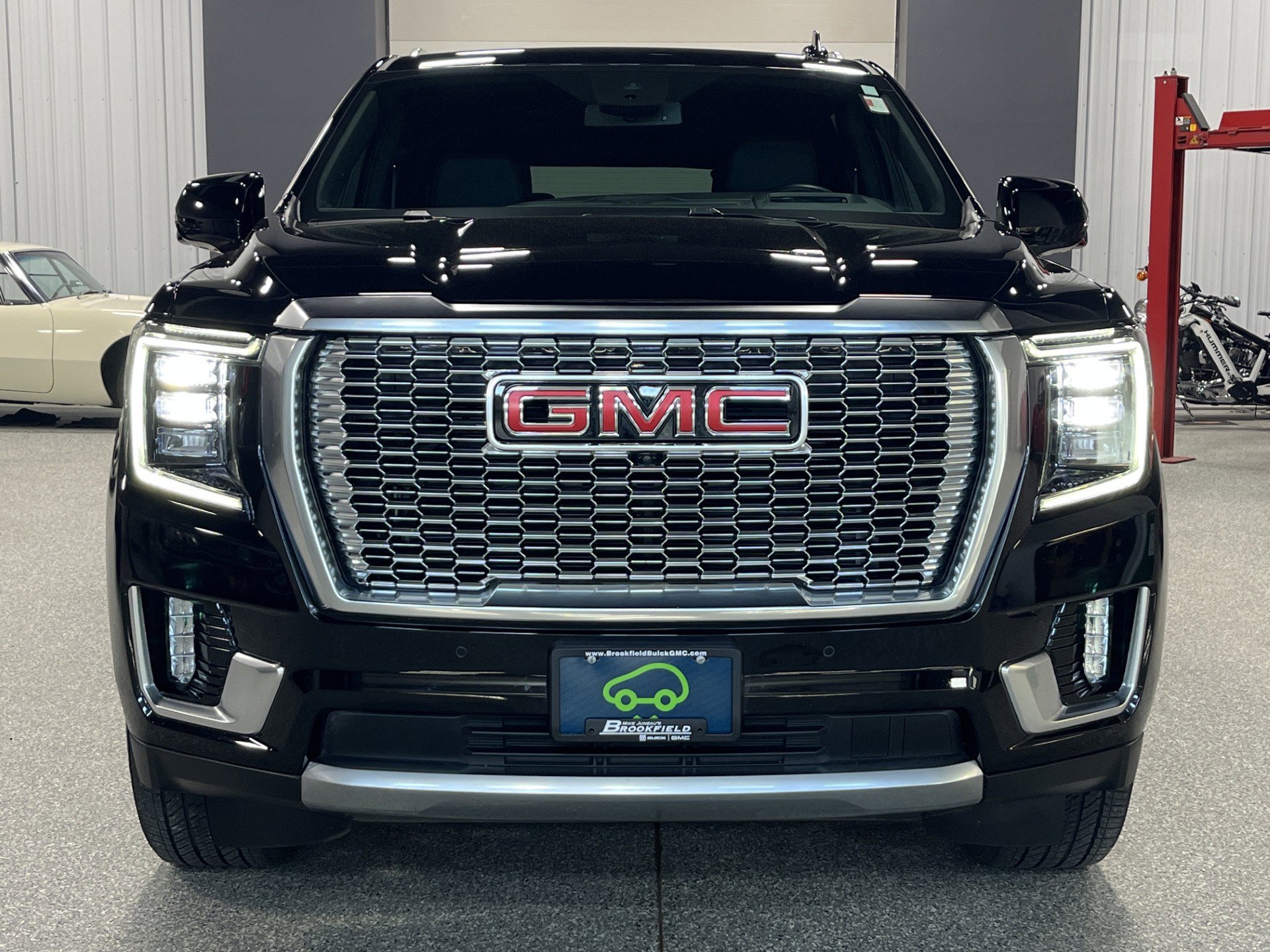 Certified 2024 GMC Yukon XL Denali w/ Max Trailering Package AWD/4WD image 7
