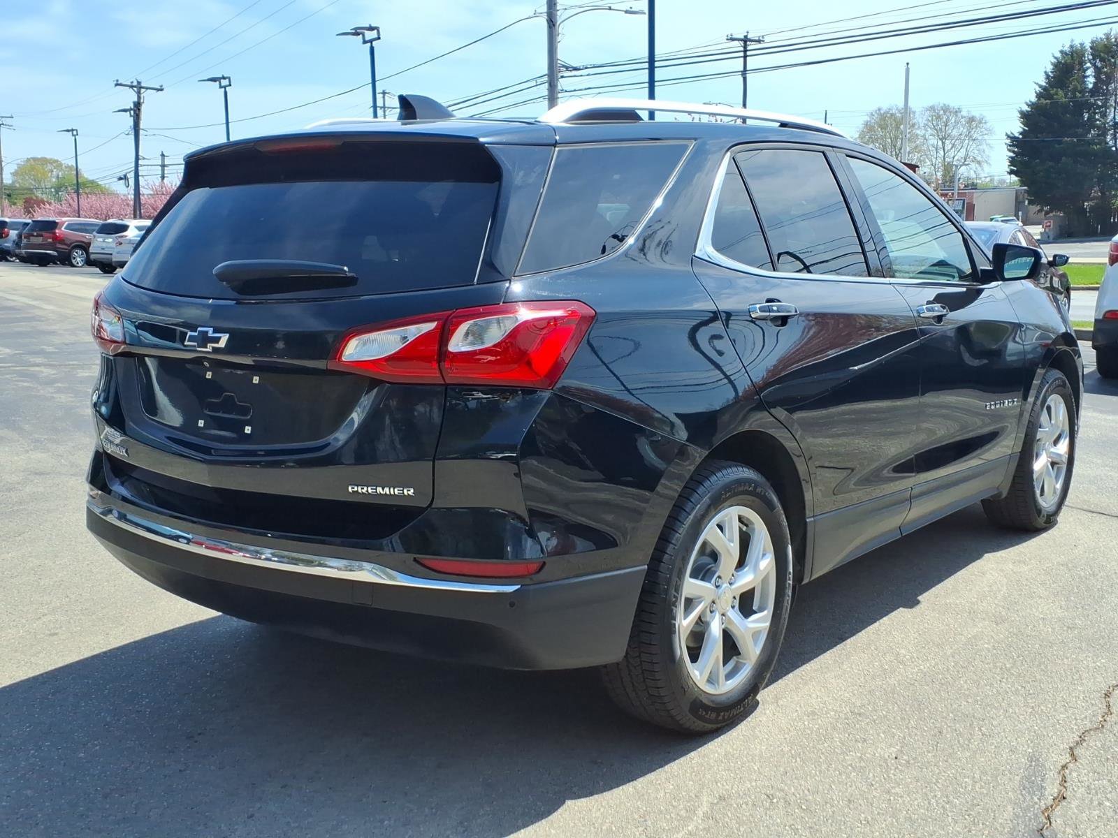 Used 2019 Chevrolet Equinox Premier FWD image 3