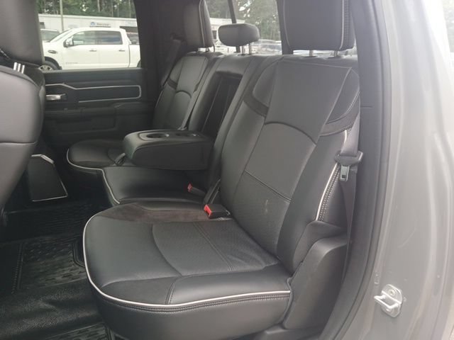 New 2026 RAM 4500 4x4 Crew Cab DRW w/ Laramie Trim Package image 21