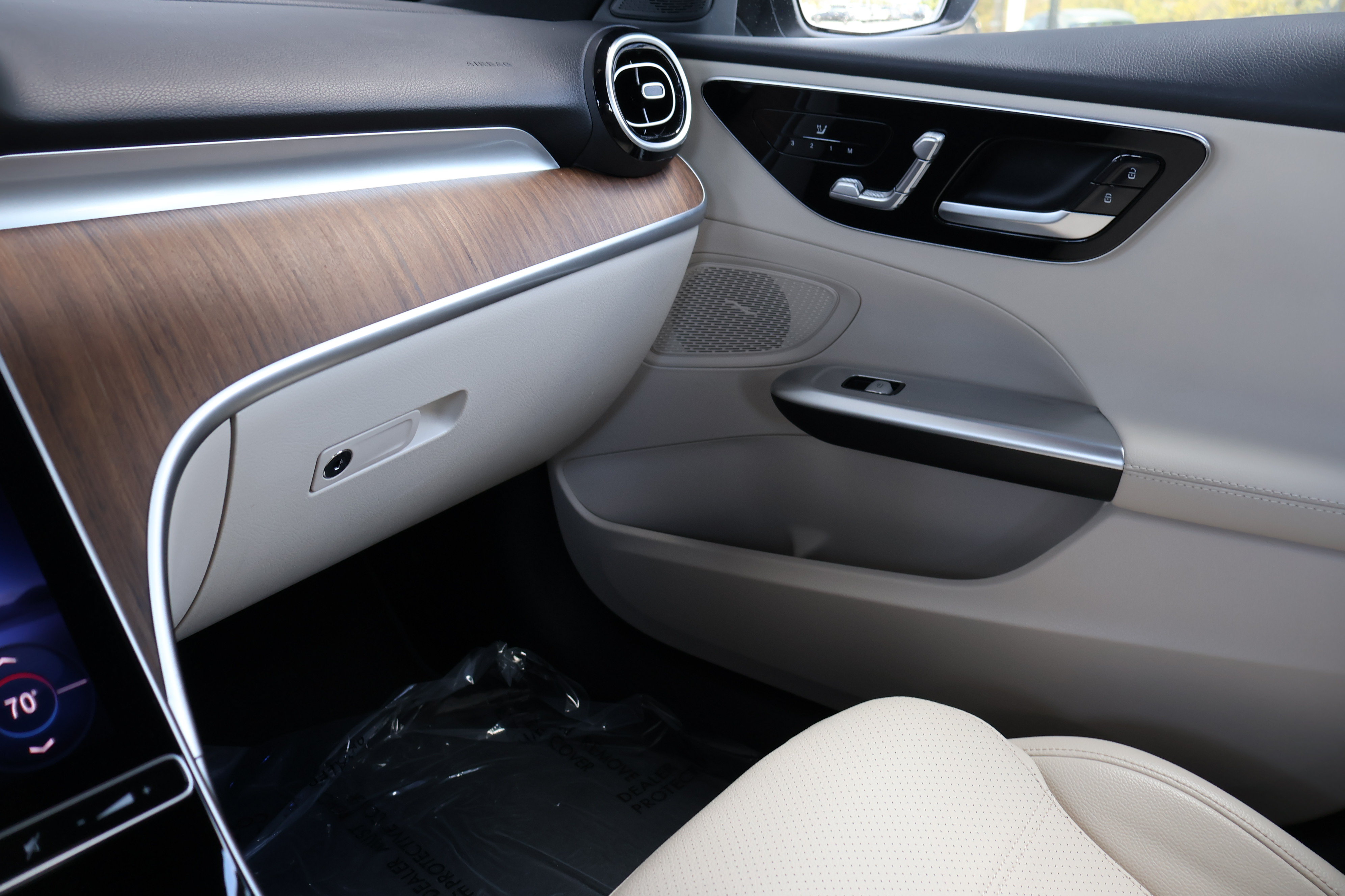 Certified 2024 Mercedes-Benz C 300 4MATIC Sedan image 43