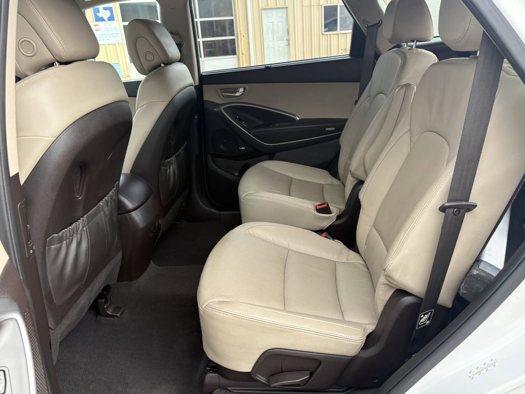 Used 2015 Hyundai Santa Fe Limited w/ Option Group 04 FWD image 25