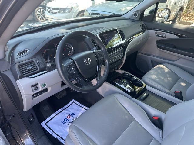 Used 2017 Honda Pilot Touring image 10