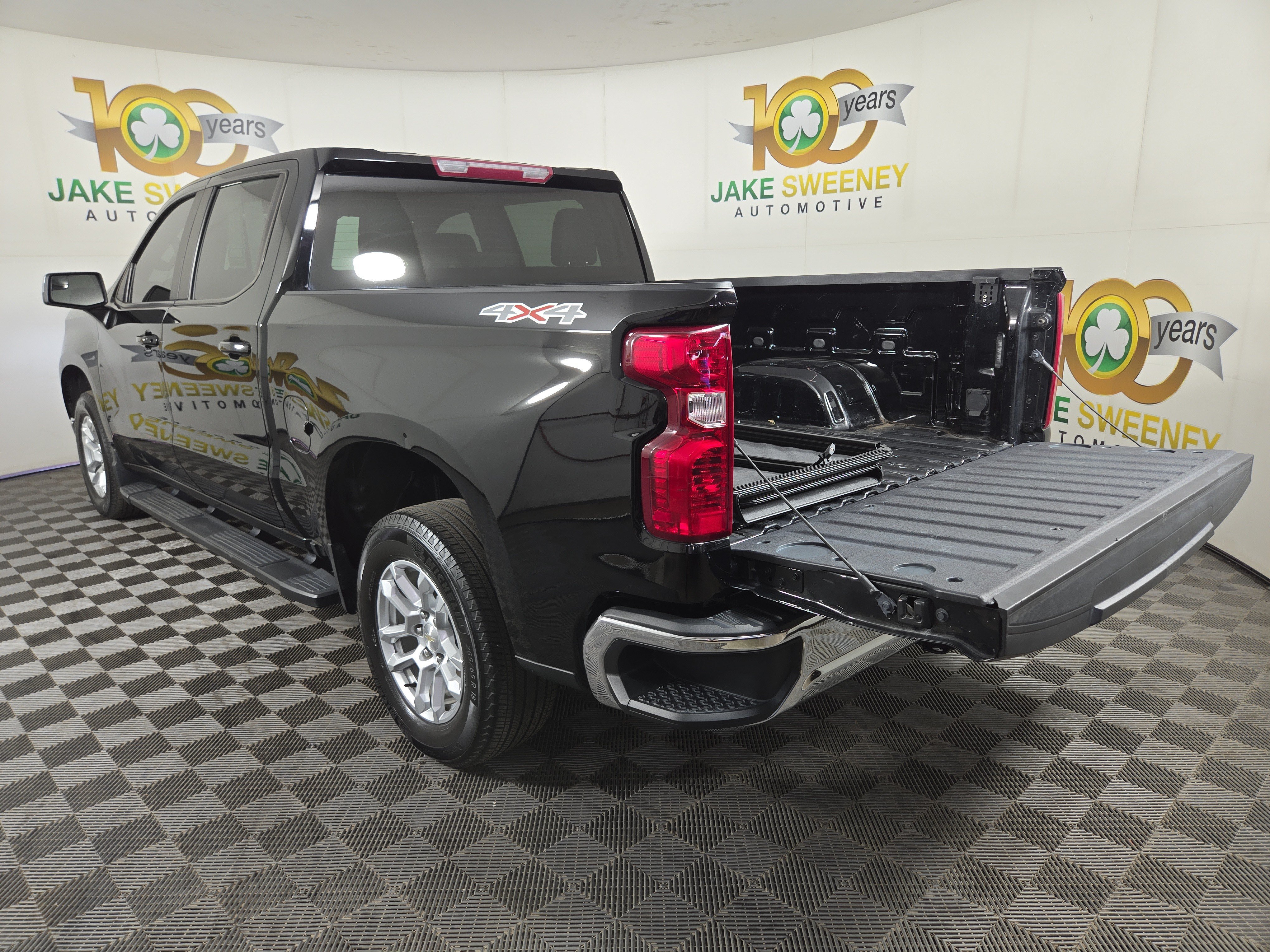 Certified 2023 Chevrolet Silverado 1500 LT AWD/4WD image 30