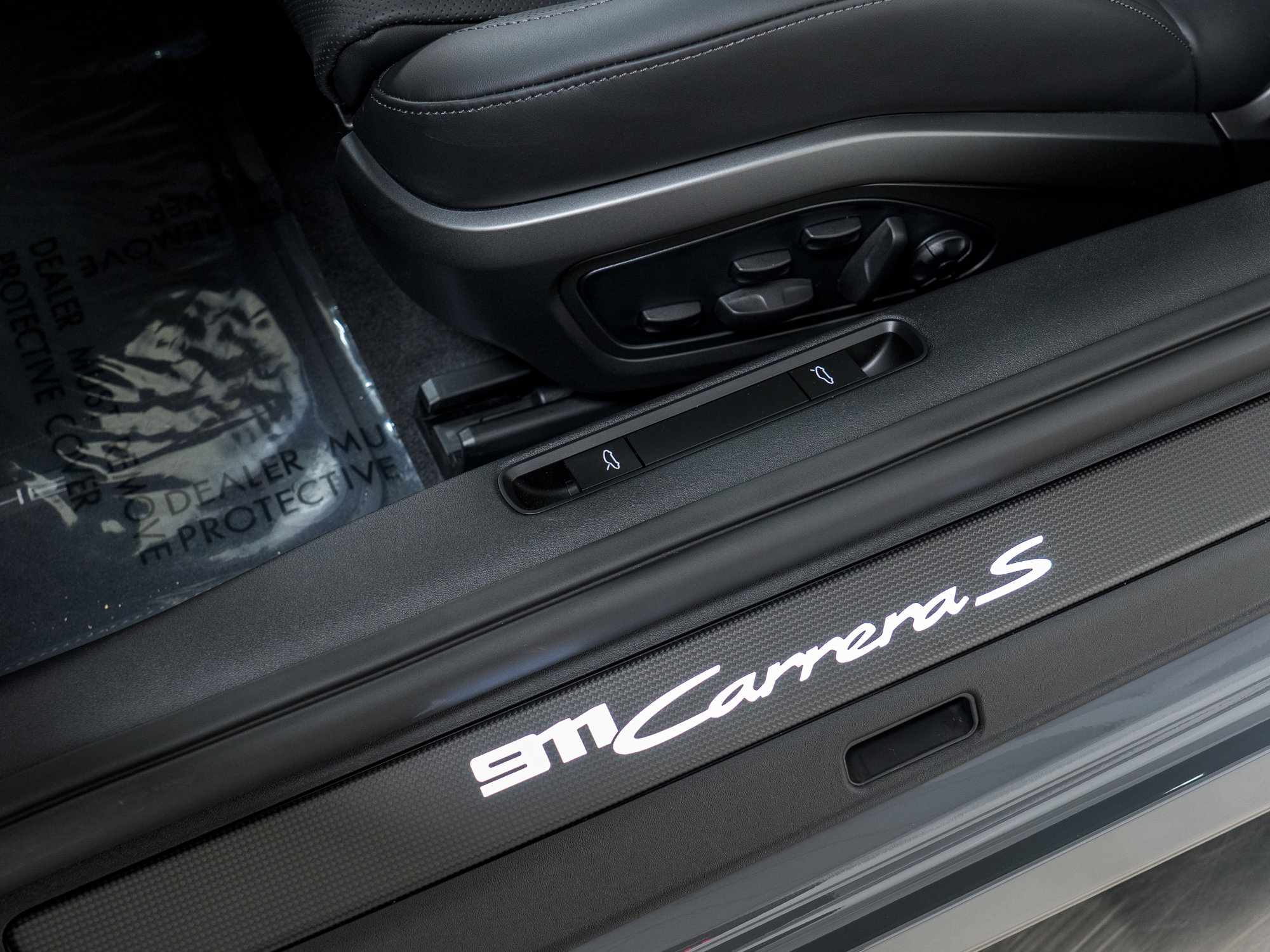 Used 2025 Porsche 911 Carrera S image 15