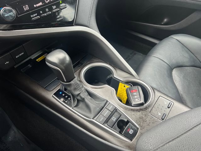 Used 2022 Toyota Camry XLE FWD image 17