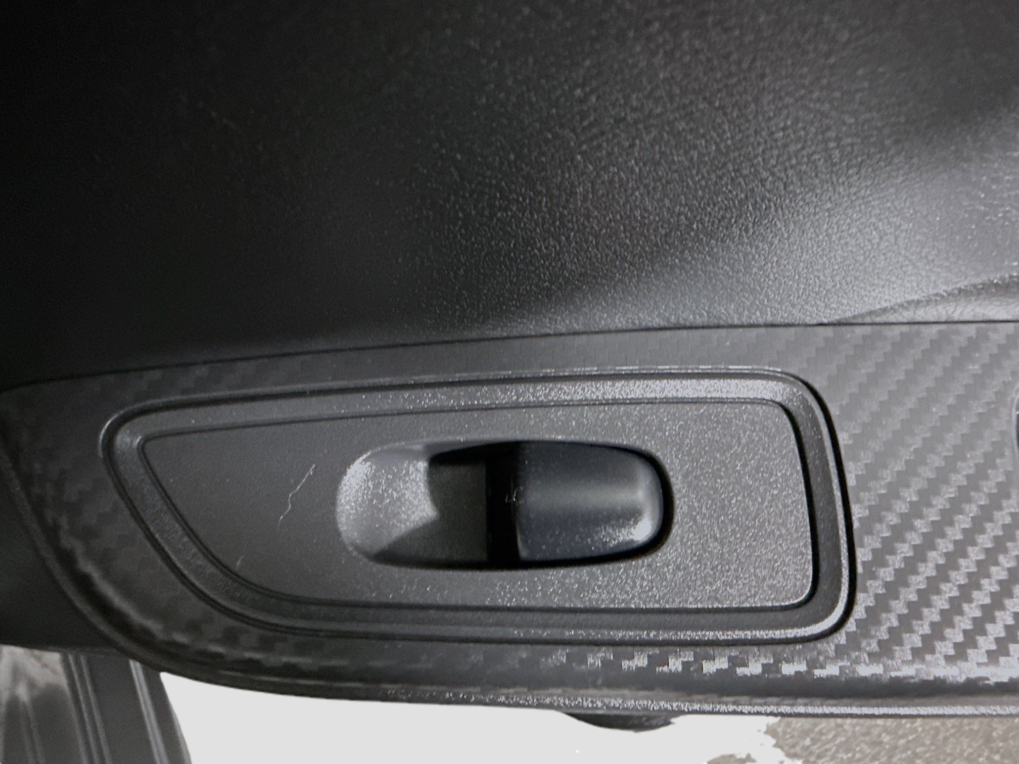 Used 2020 Nissan Versa SV FWD image 31