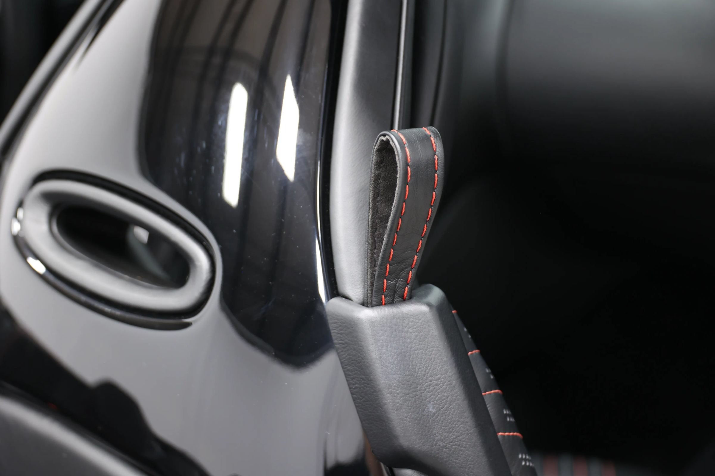 Used 2019 Aston Martin DB11 Volante RWD image 89