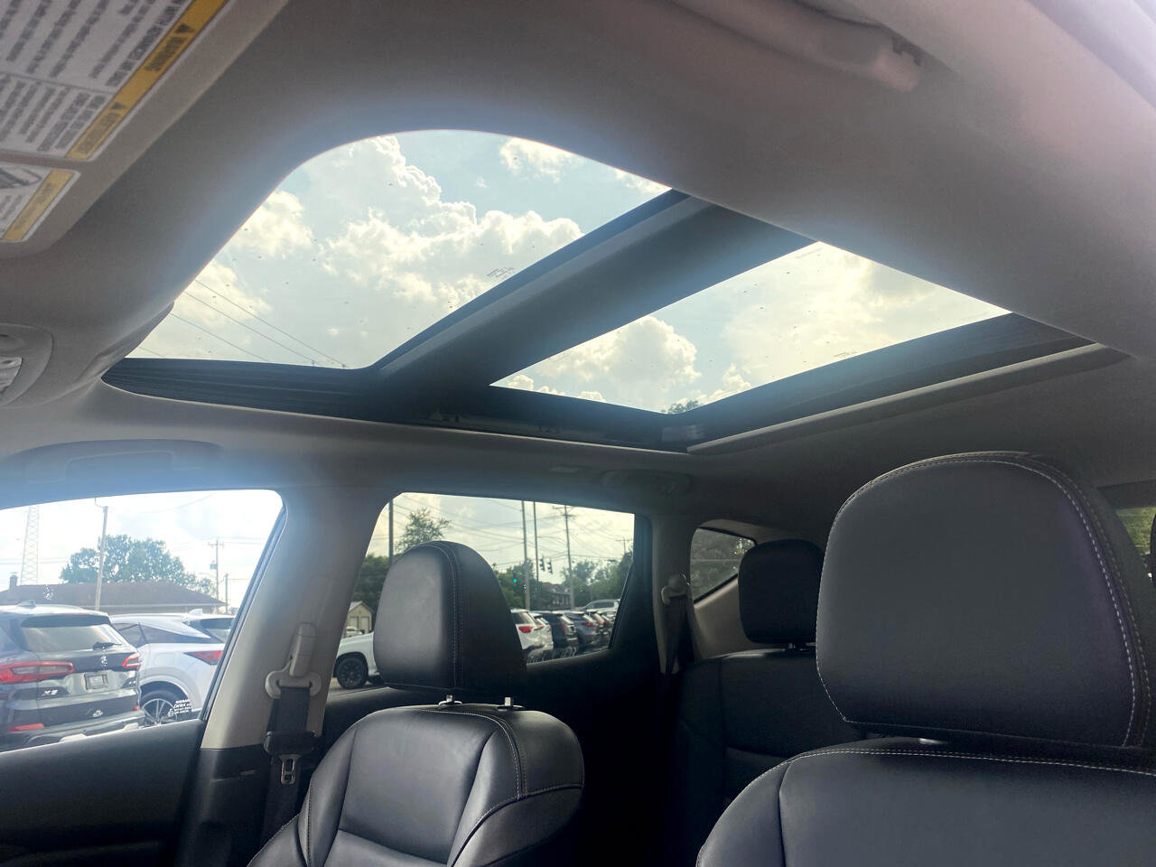 Used 2024 Nissan Murano Platinum w/ Cargo Package image 25