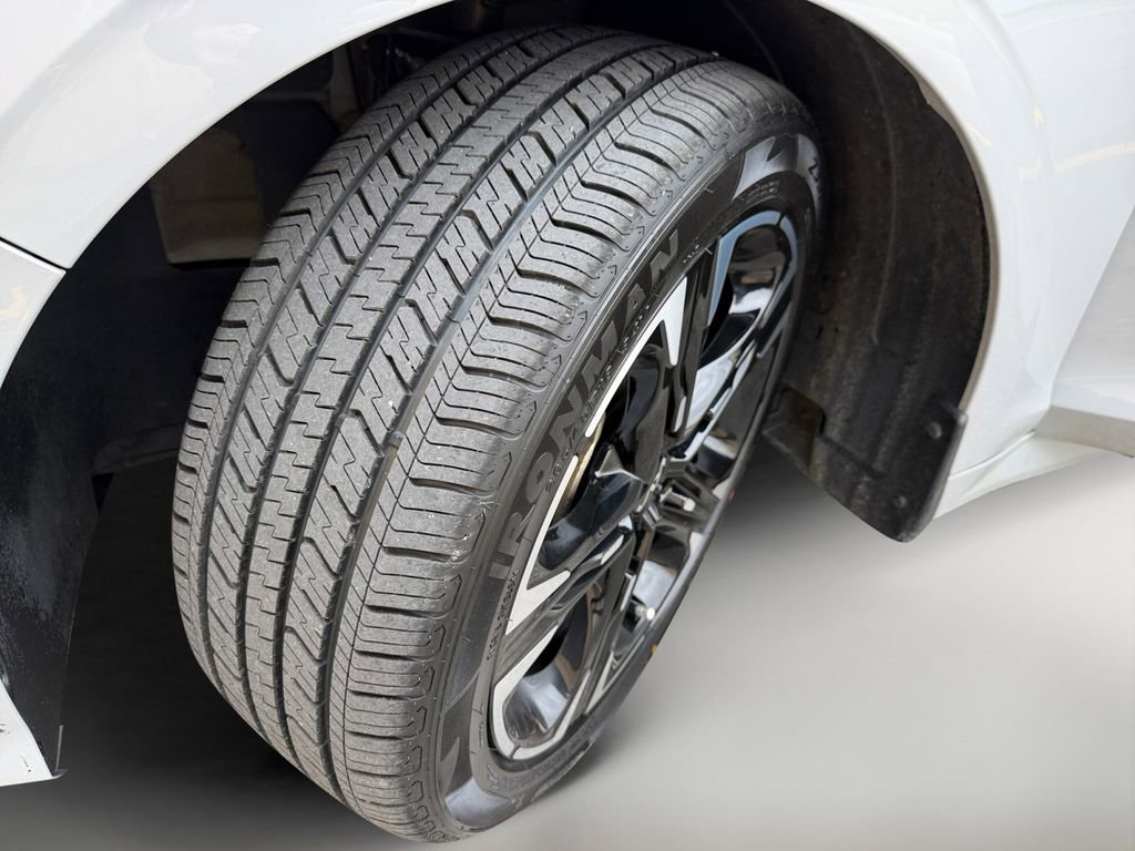 Used 2023 Kia K5 GT-Line image 10