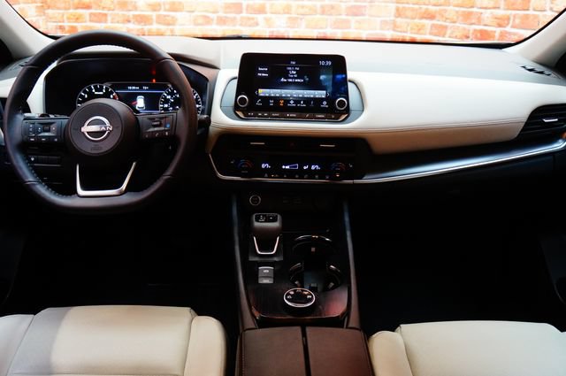 Certified 2023 Nissan Rogue SV w/ SV Premium B Package AWD/4WD image 10