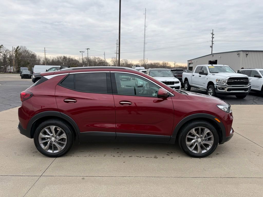 Used 2023 Buick Encore GX Essence w/ Experience Buick Package image 9