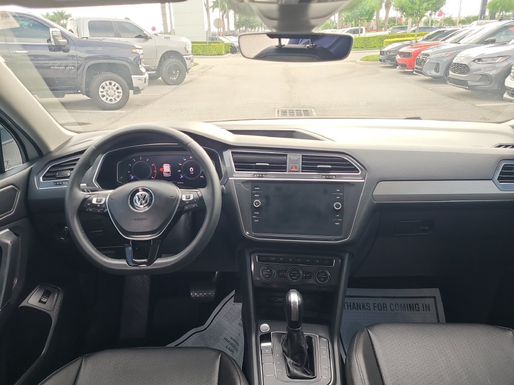Used 2020 Volkswagen Tiguan SEL FWD image 16