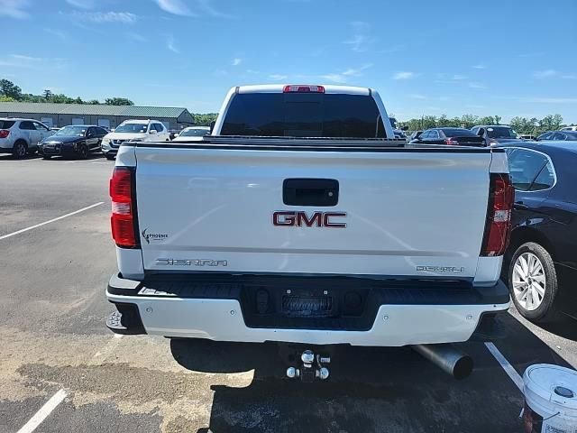 Used 2019 GMC Sierra 2500 Denali w/ Duramax Plus Package AWD/4WD image 5