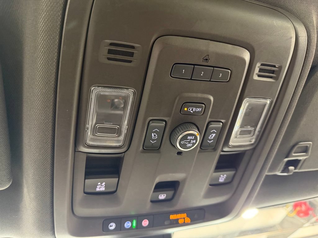 Used 2021 GMC Yukon SLT w/ SLT Luxury Plus Package AWD/4WD image 26