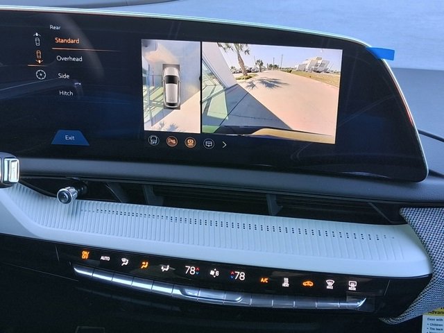 New 2026 Cadillac Optiq Luxury 1 image 14