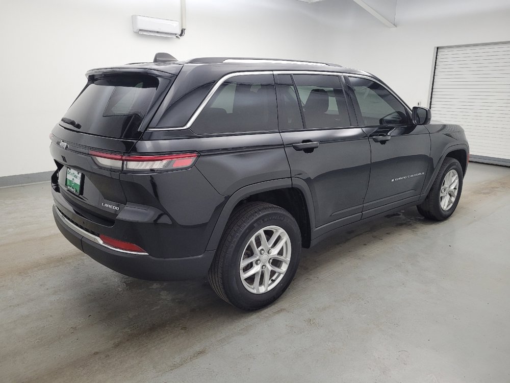 Used 2023 Jeep Grand Cherokee Laredo X image 10