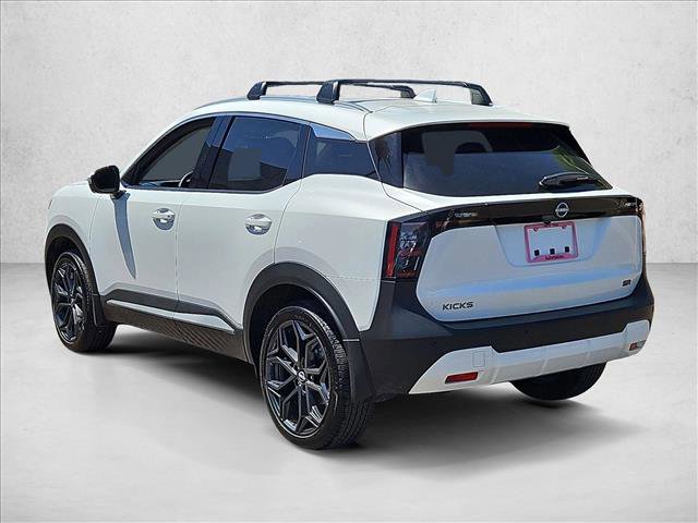 Certified 2025 Nissan Kicks SR FWD image 8