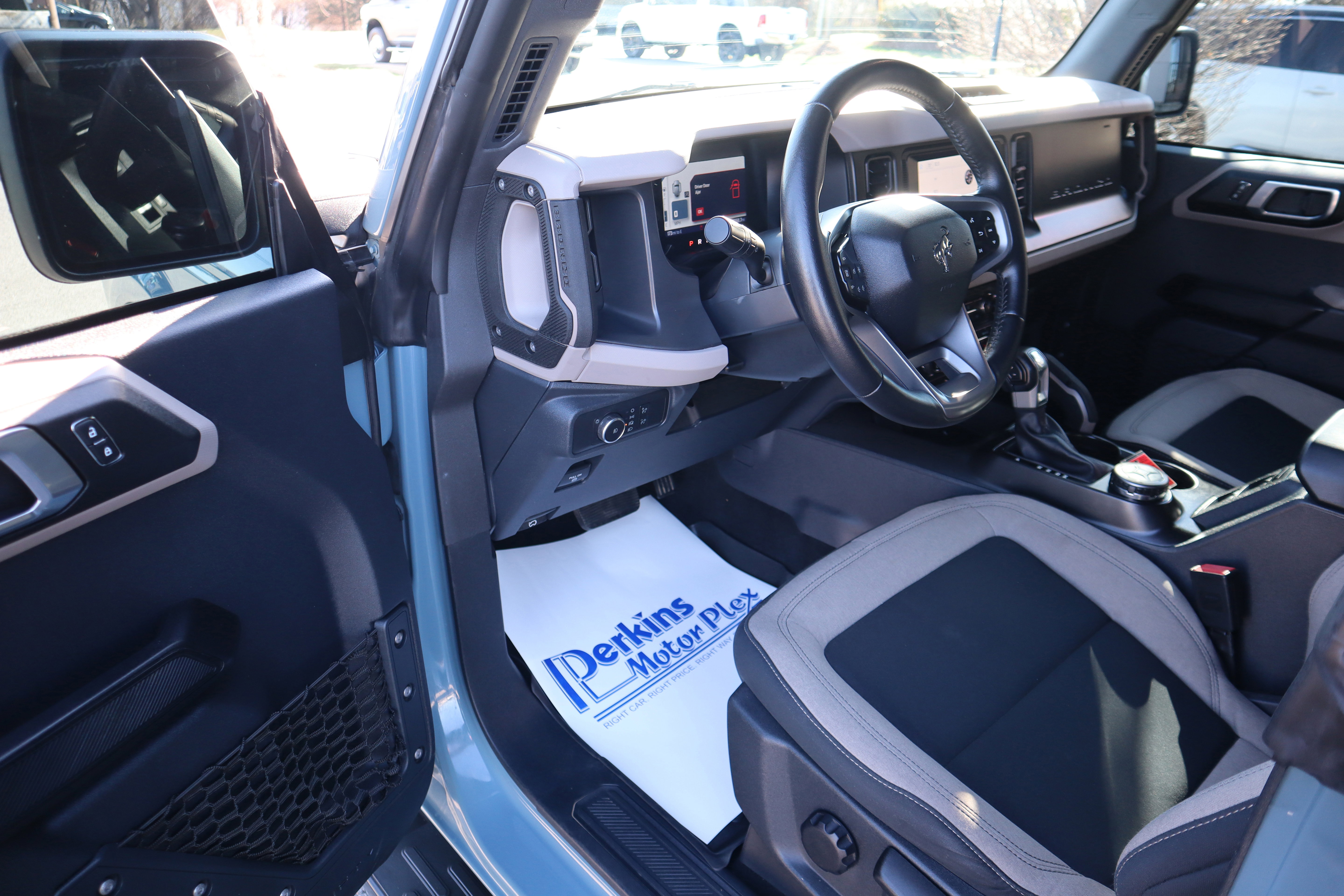 Used 2022 Ford Bronco Big Bend image 3