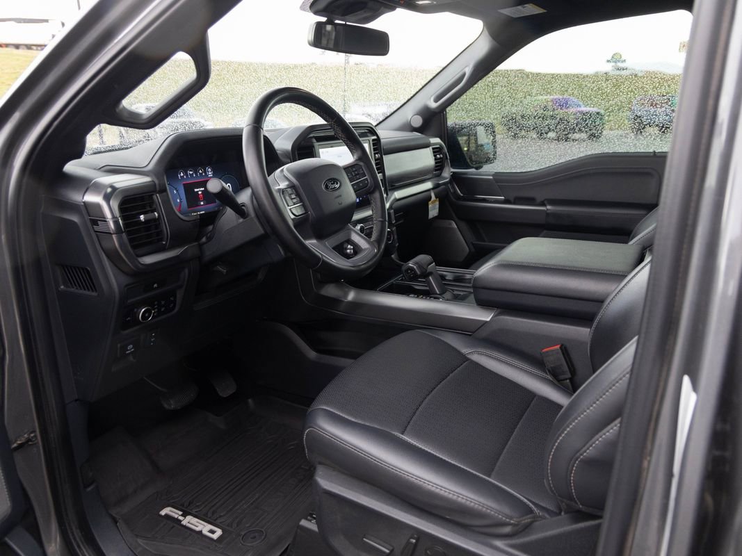Used 2025 Ford F150 Lariat AWD/4WD image 13