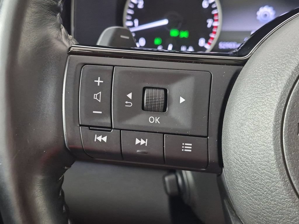 Used 2022 Nissan Pathfinder Platinum AWD/4WD image 19