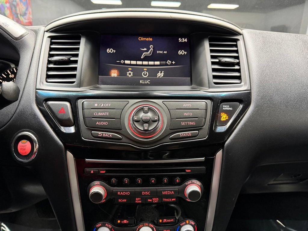 Used 2020 Nissan Pathfinder S AWD/4WD image 24