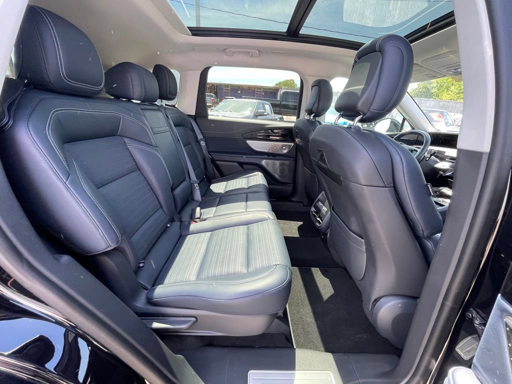 Used 2025 Lincoln Nautilus Reserve AWD/4WD image 22
