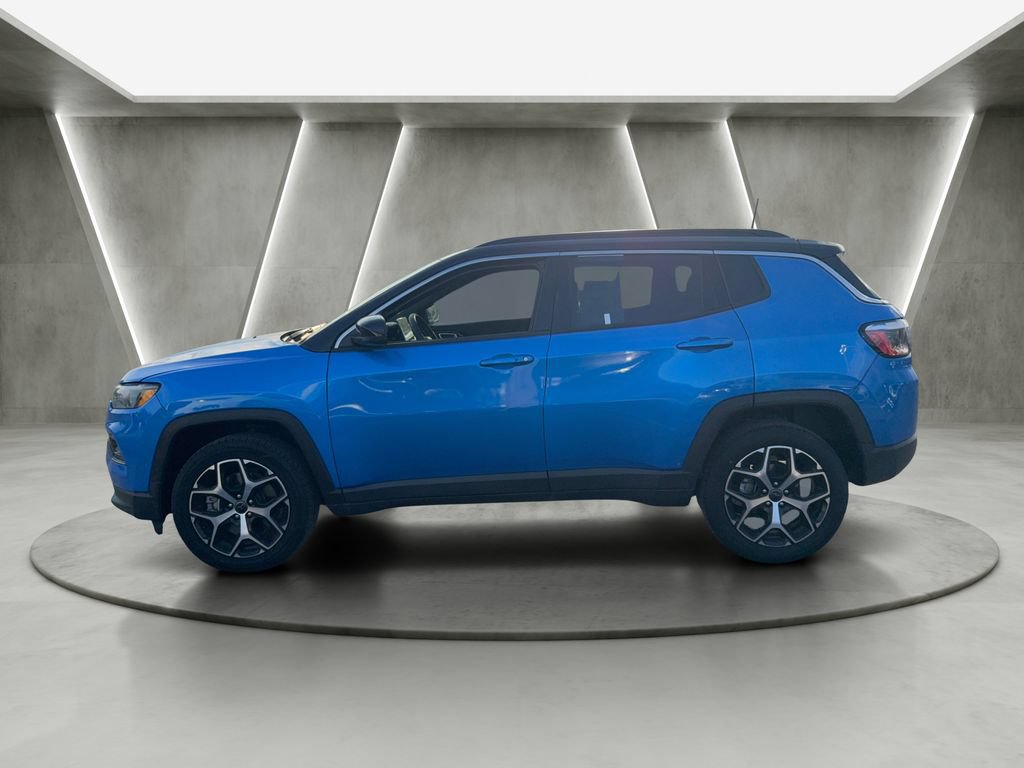 Used 2025 Jeep Compass Limited AWD/4WD image 4