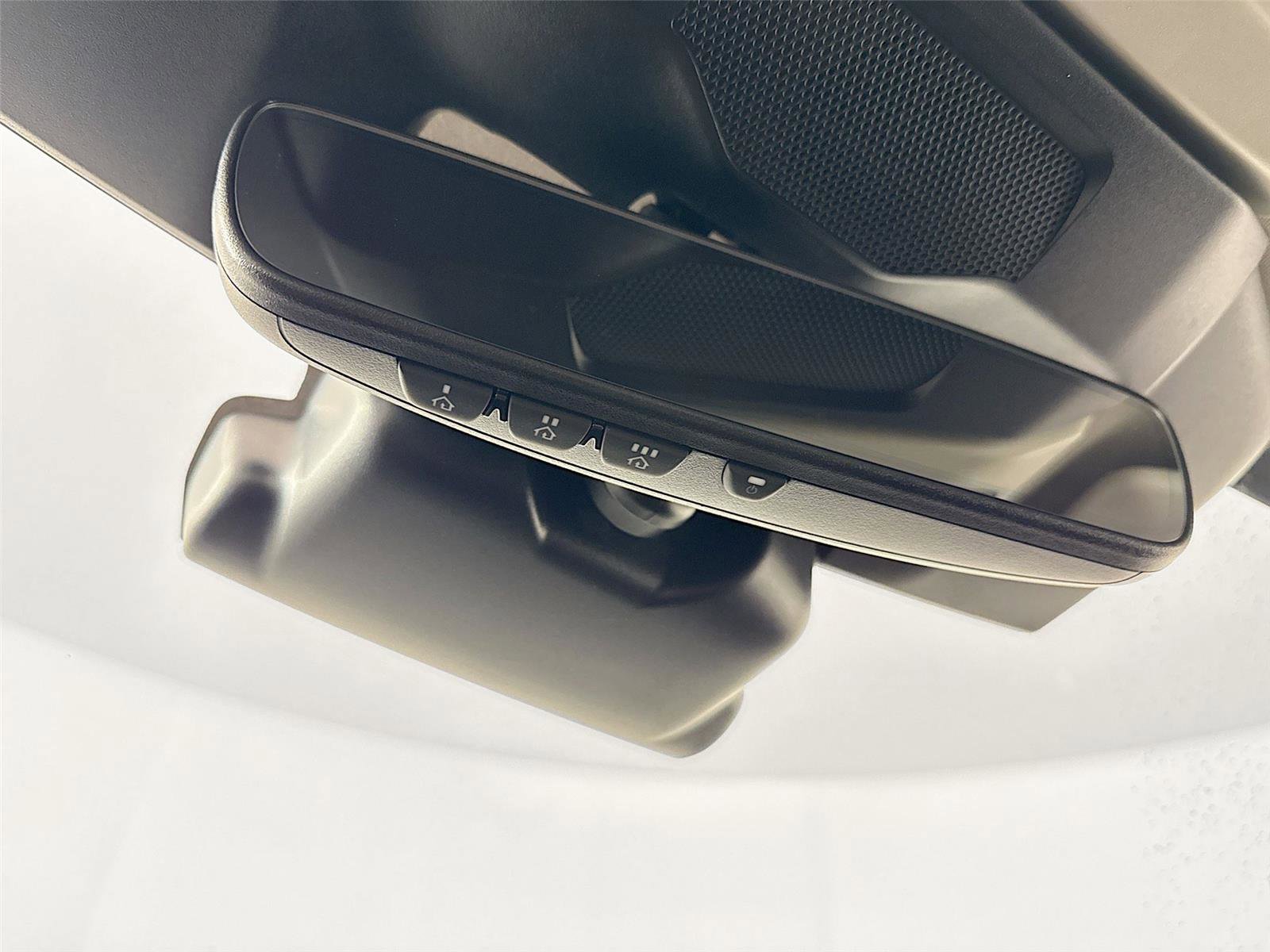 Used 2024 Subaru Crosstrek 2.5i Limited w/ Crosstrek Mirror Package image 22