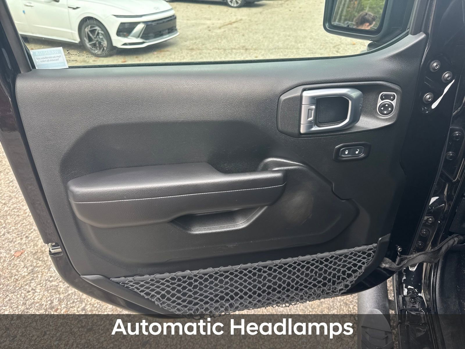 Used 2018 Jeep Wrangler Sport image 14