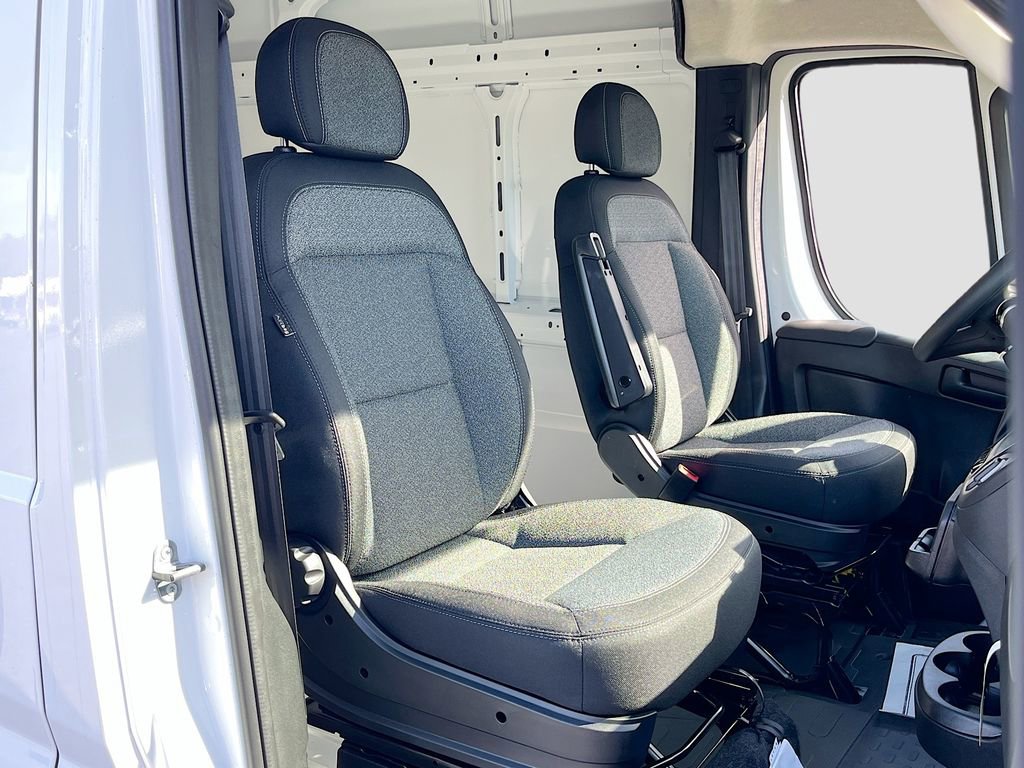 New 2026 RAM ProMaster 2500 w/ Convenience Group image 24