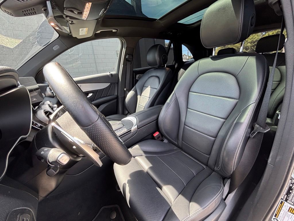 Used 2021 Mercedes-Benz GLC 300 w/ AMG Line image 18