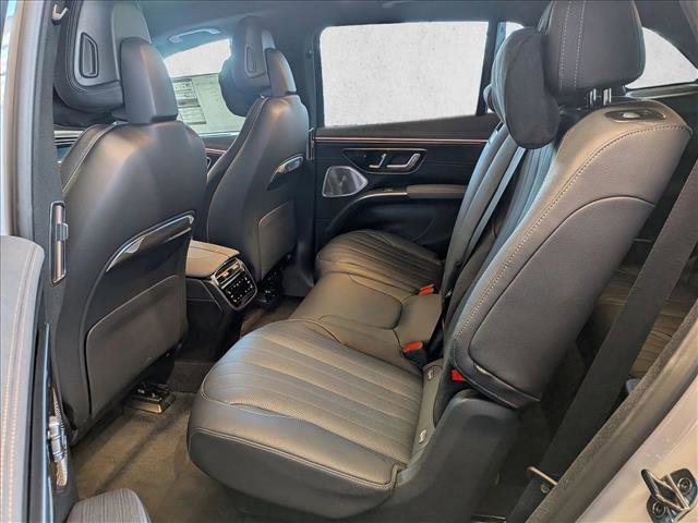 New 2026 Mercedes-Benz EQS 400 4MATIC SUV image 15