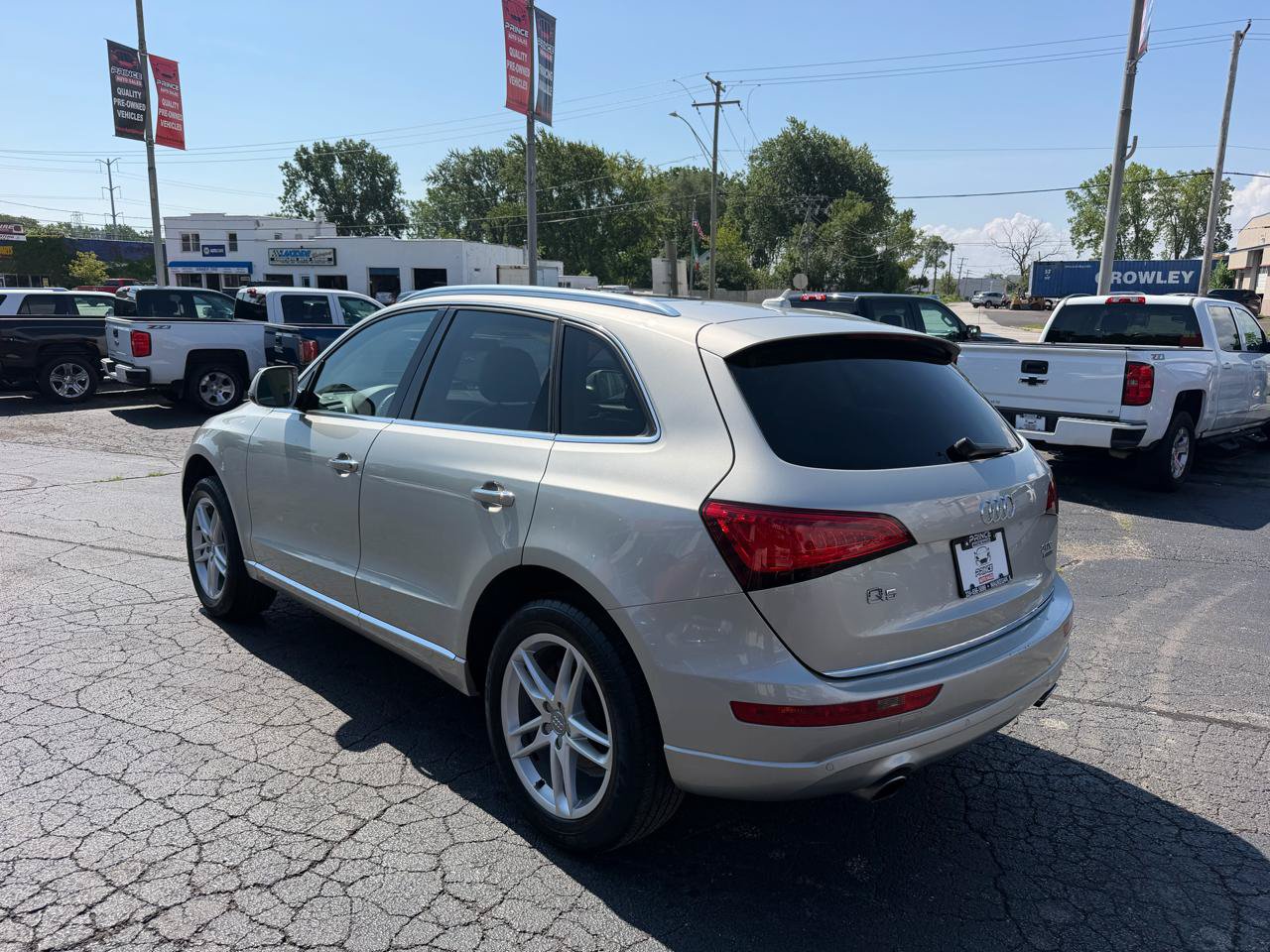 Used 2017 Audi Q5 2.0T Premium Plus w/ Technology Package AWD/4WD image 5