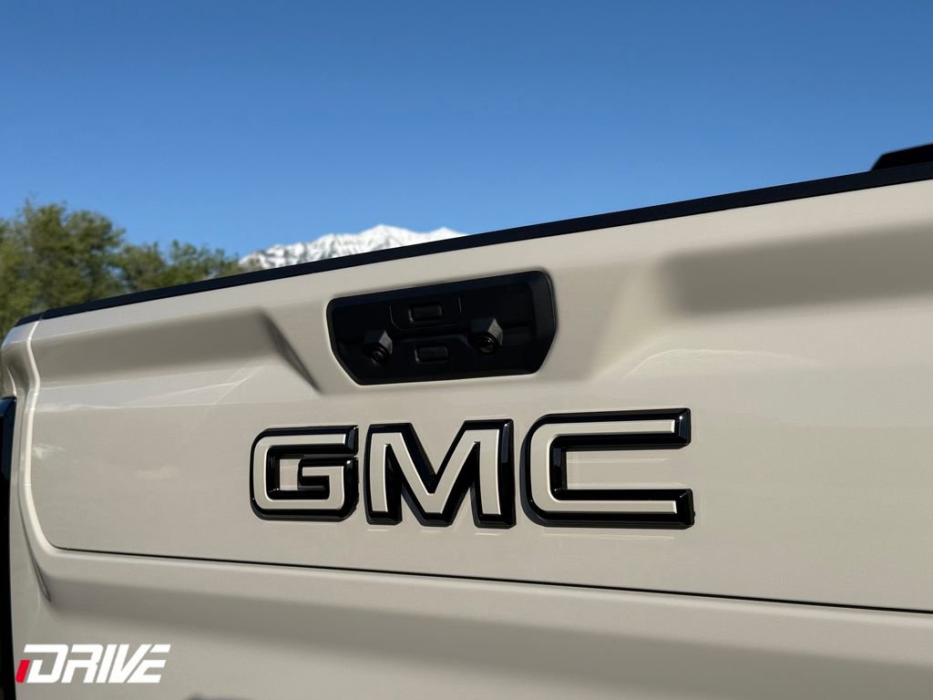 Used 2026 GMC Sierra 2500 AT4 w/ AT4 Premium Plus Package AWD/4WD image 14