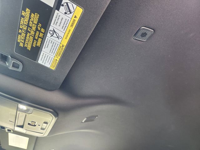 Certified 2025 Toyota Tacoma TRD Off-Road AWD/4WD image 24