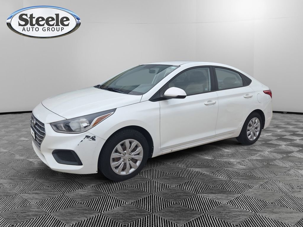 Used 2020 Hyundai Accent SE image 1