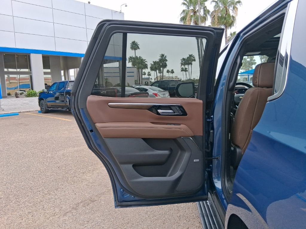 New 2026 Chevrolet Tahoe High Country w/ LPO, Illumination Package RWD image 21
