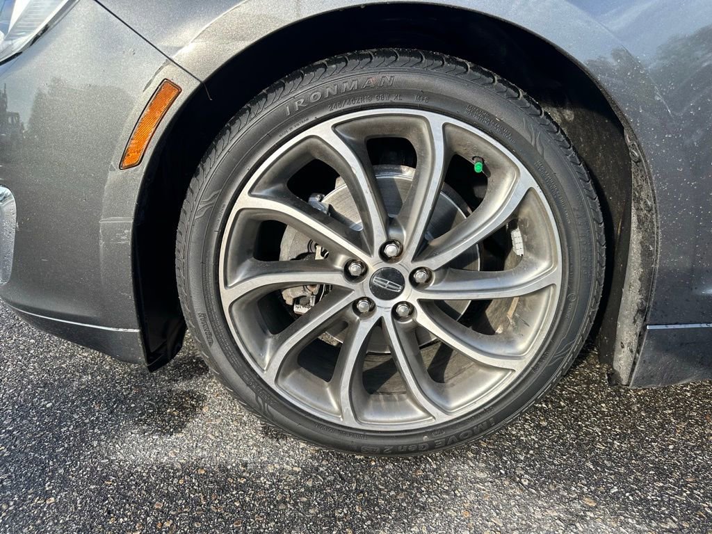 Used 2019 Lincoln MKZ Reserve w/ Reserve Plus Package FWD image 8
