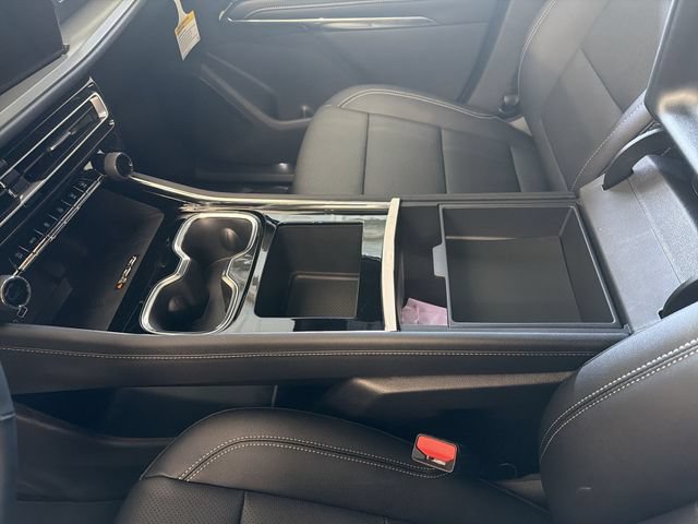 New 2026 Chevrolet Traverse LT w/ Midnight/Sport Edition AWD/4WD image 30