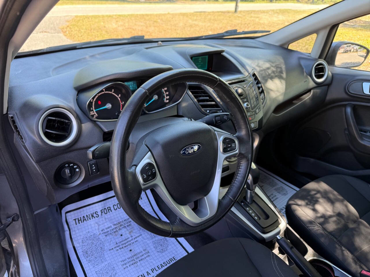 Used 2014 Ford Fiesta SE image 25