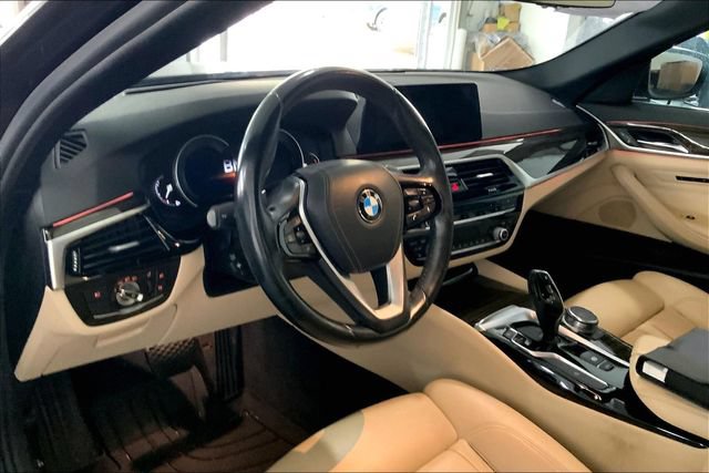 Used 2017 BMW 530i RWD image 7