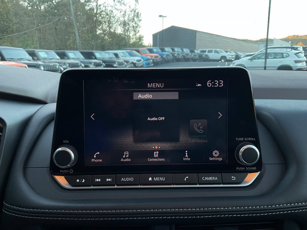 Used 2023 Nissan Rogue SV AWD/4WD image 17