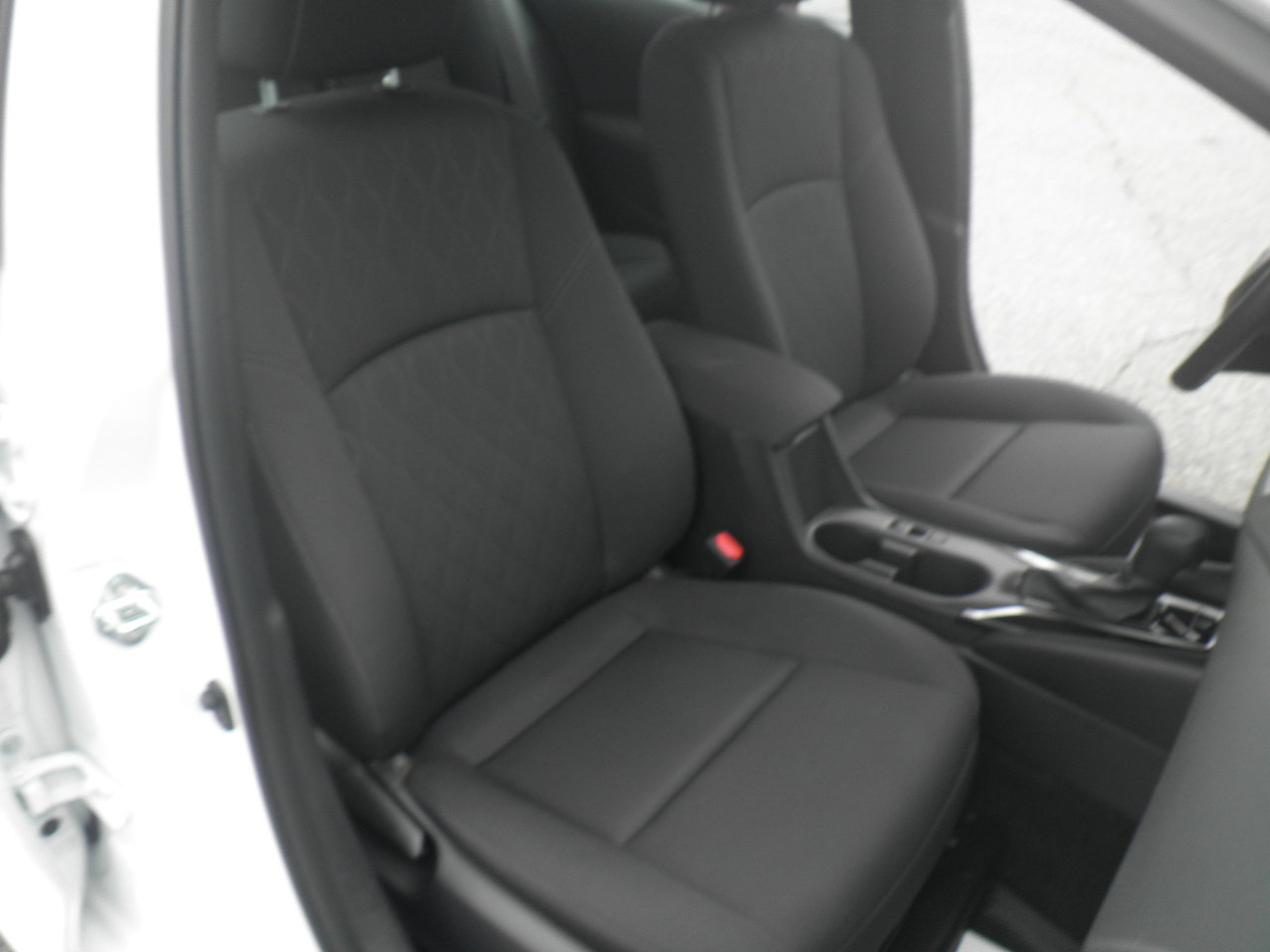 Used 2025 Toyota Corolla LE FWD image 25