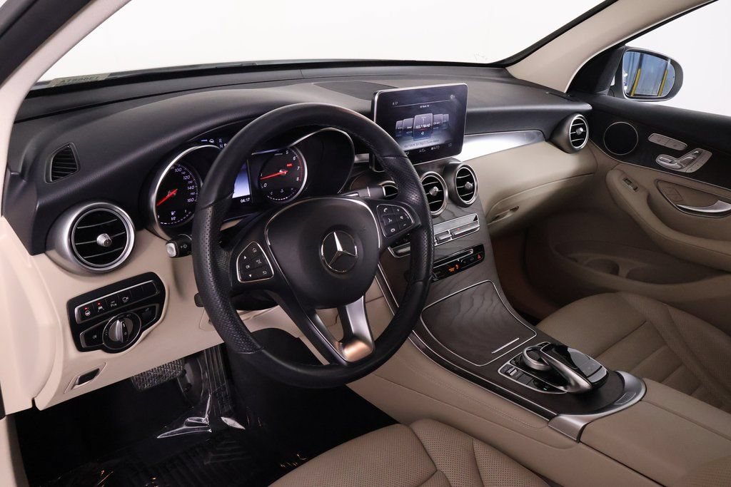 Used 2019 Mercedes-Benz GLC 300 image 7